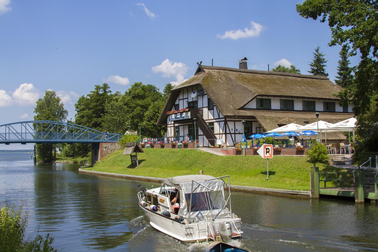 Hotel & Restaurant Lenzer Krug Malchow  Exterior foto